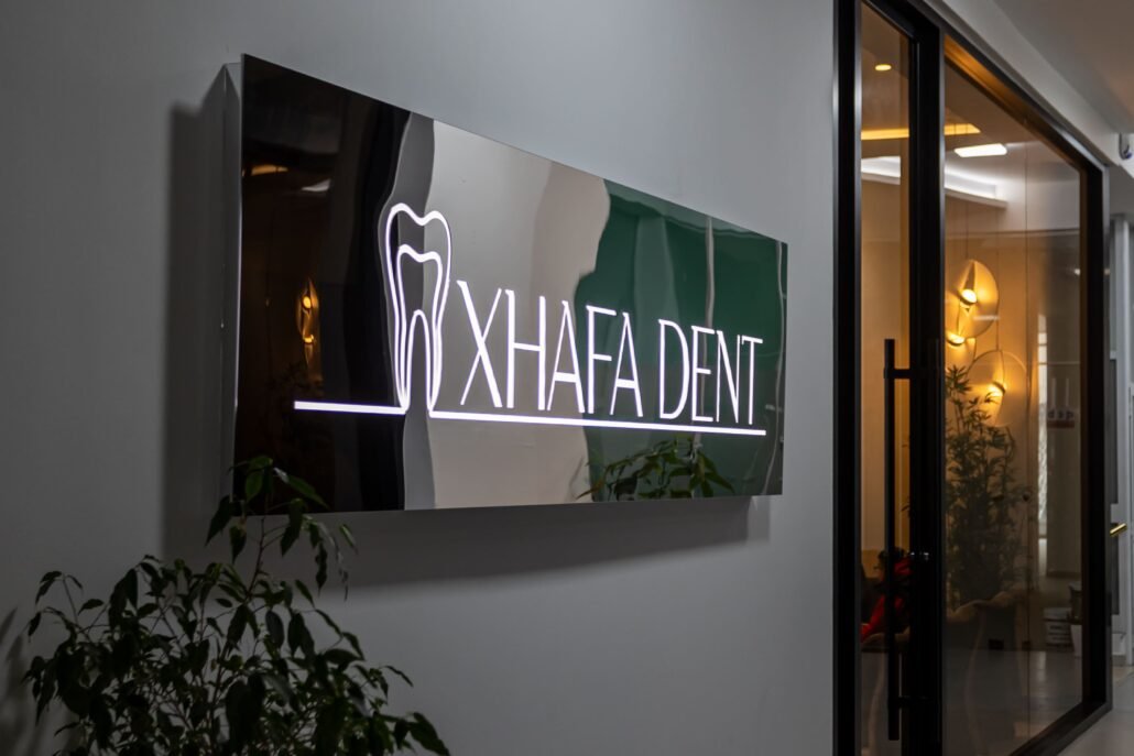 Xhafa Dent